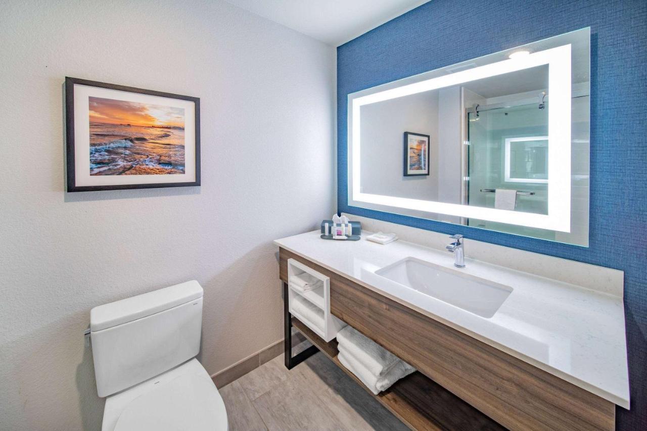 La Quinta Inn & Suites By Wyndham Galveston North At I-45 Εξωτερικό φωτογραφία